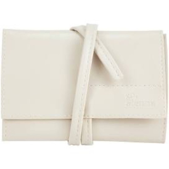 NEW Travel Tech Organizer from XO, Sienna - Picture 2 of 3